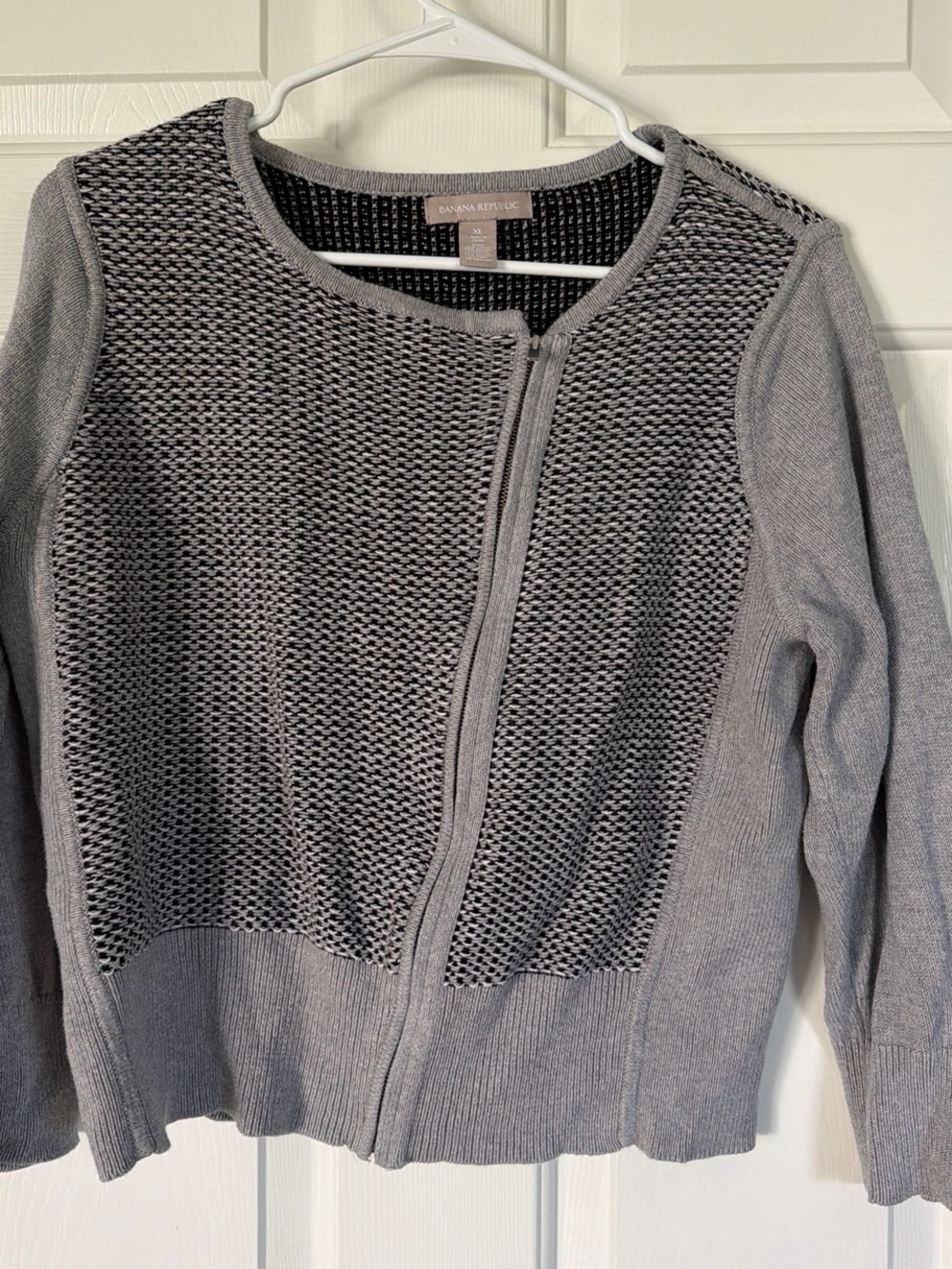 Banana Republic Gray Textured Knit Crew Cardigan